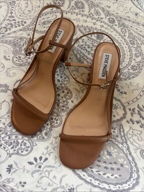 Steve Madden Women's Tan Strappy Block Heel Sandals size 7